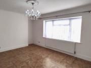 2 bed flat to rent