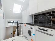 2 bed flat to rent in Chelverton Road, Putney SW15 |...