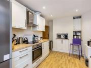 2 bed flat to rent in Cowley Road, Mortlake, SW14 |...
