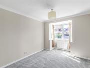 2 bed flat to rent in Dovecote Gardens, Mortlake,... 2 bed flat to rent in Dovecote Gardens, Mortlake,...