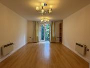2 bed flat to rent in Eaton Avenue, Slough, Berkshire,...
