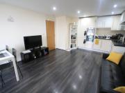 2 bed flat to rent in fathom court, 2 basin approach