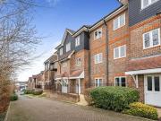 2 bed flat to rent in High Wycombe, HP13, High Wycombe