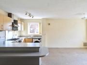 2 bed flat to rent in Juniper House, Hassocks Close,...