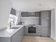 2 bed flat to rent in Kingsley Road, SW19, London