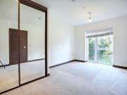 2 bed flat to rent in Mill Wood, Maidstone, ME14