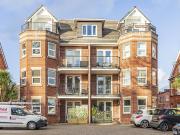 2 bed flat to rent in Owls Road, Bournemouth, BH5