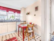 2 bed flat to rent in Priests Bridge, East Sheen, SW14 |...