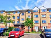 2 bed flat to rent in Princes Gate, HP13, High Wycombe