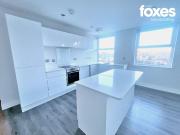 2 bed flat to rent in Princes Road, Ferndown, BH22