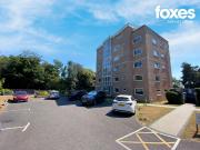 2 bed flat to rent in South View, 24 St. Valerie Road,...