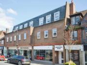 2 bed flat to rent in Sycamore Road, HP6, Amersham