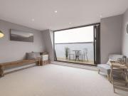 2 bed flat to rent in Wadham Road, London | James Anderson