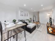 2 Bed Flat, Tremadoc Road, SW4