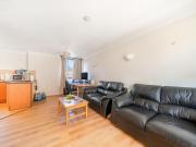 2 Bed Flat, Vantage Mews, E14