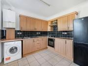 2 Bed Flat, Very Near Grange Park Triangle Area, W5