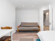 2 Bed Flat, West Street, BN1