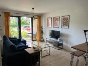 2 Bed Flat with outside space