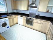 2 Bed Flat With Private Parking Romford £1650