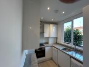 2 Bed Flat, Woodstock Road, NW11