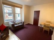 2 bed GARDEN flat, 5 mins walk to Tooting Broadway