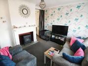 2 bed house for sale