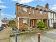 2 bed house for sale