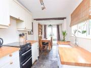 2 bed house for sale