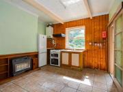 2 bed house for sale