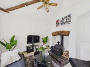 2 bed house for sale