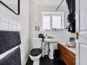 2 bed house for sale