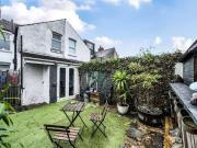 2 bed house for sale