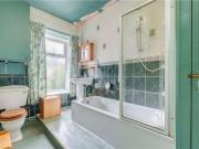 2 bed house for sale