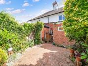 2 bed house for sale