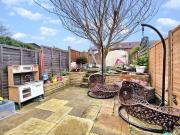 2 bed house for sale