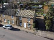 2 bed house for sale