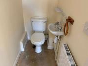 2 bed house for sale