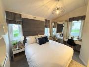 2 bed property for sale