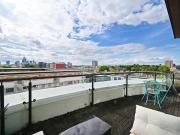 2 Bed Maisonette, Berglen Court, E14