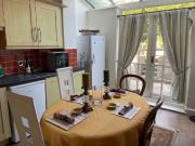 2 Bed Maisonette, Gayville Road, SW11
