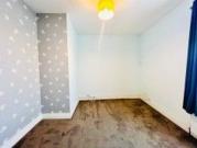 2 bed Mid Terraced House for Rent