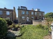 2 bed Mid Terraced House to rent in Bradford West...