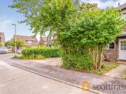 2 bed Mid Terraced House to rent in Elsfield...