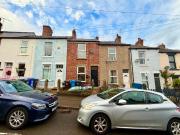 2 bed Mid Terraced House to rent in Sheffield South...