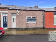 2 bed Mid Terraced House to rent in Sunderland Tyne And...