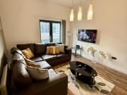 2 Bed Penthouse, Salford, M3