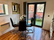 2 Bed Penthouse, Salford, M3