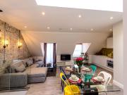 2 Bed Penthouse with balcony & utilities included 2 Bed Penthouse with balcony & utilities included