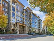 2 Bed Plus Den Corner Executive Condo With Wraparound...