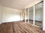 2 bed PRIVATE GARDEN, Windmill Road, London, W5 4DL